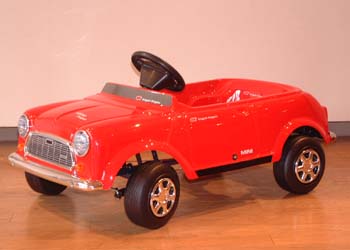 レトロ ペダルカー 赤 MORI玩具